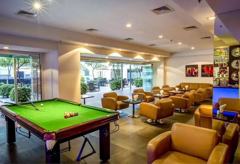 Fotos del hotel Radha Regent Electronic City:  8