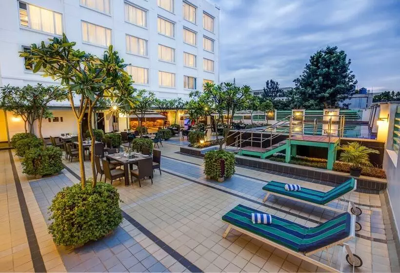 Fotos del hotel Radha Regent Electronic City:  19