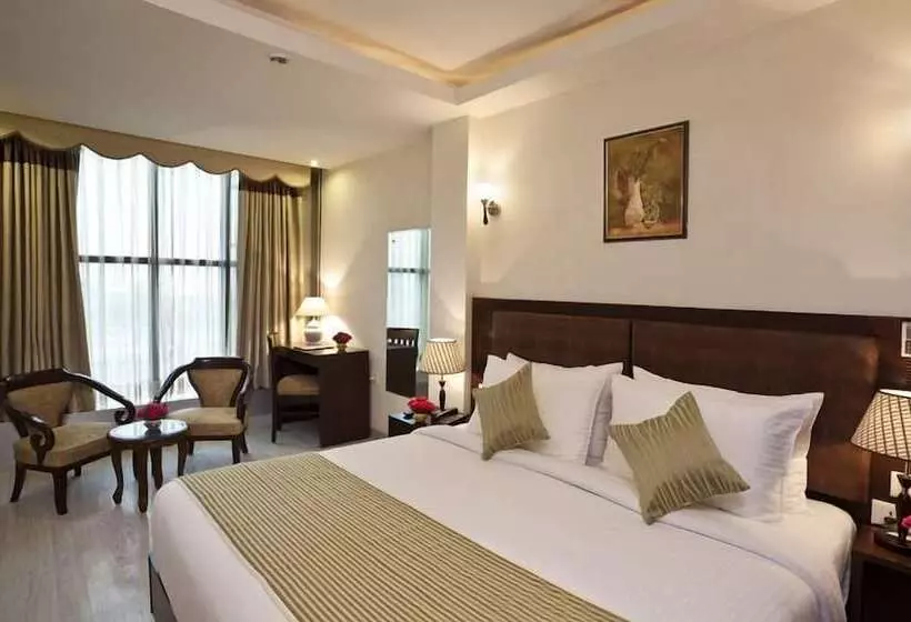 Fotos del hotel Saptagiri:  5