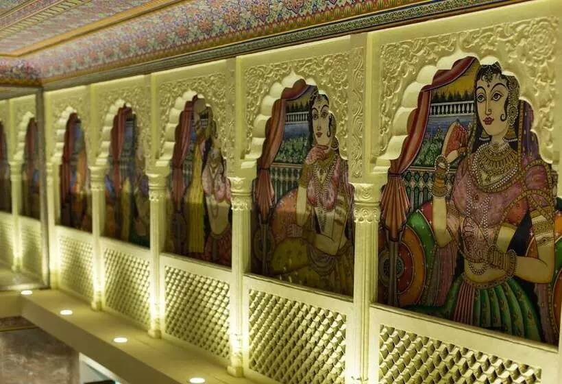 Fotos del hotel Vesta Maurya Palace:  4