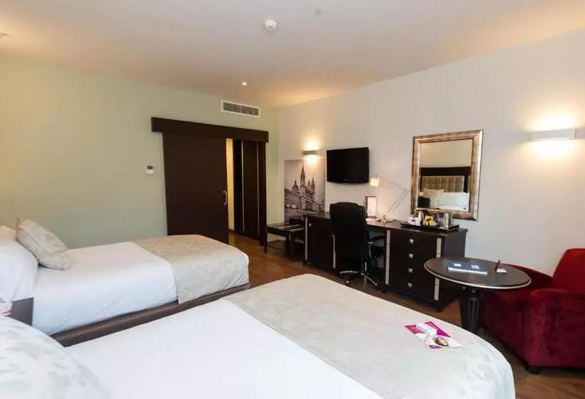 Fotos del hotel Crowne Plaza Madrid Airport:  16