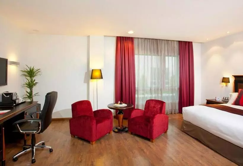Fotos del hotel Crowne Plaza Madrid Airport:  13
