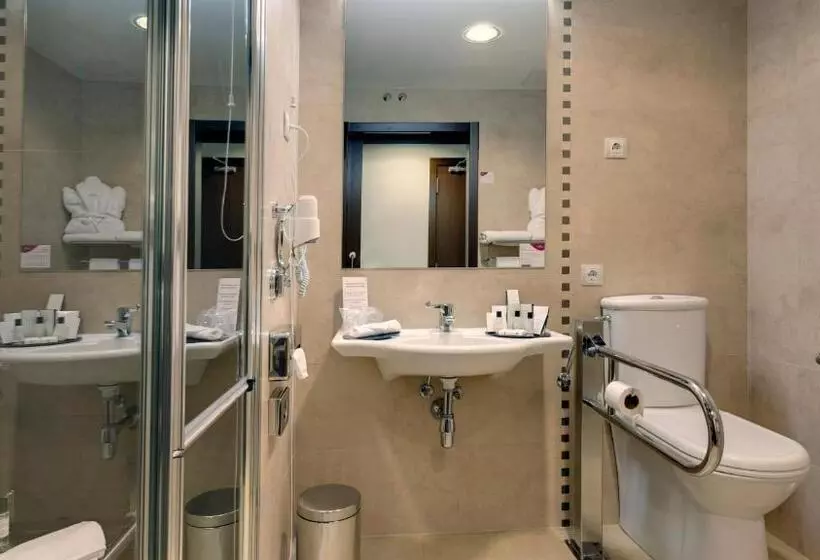 Fotos del hotel Crowne Plaza Madrid Airport:  5