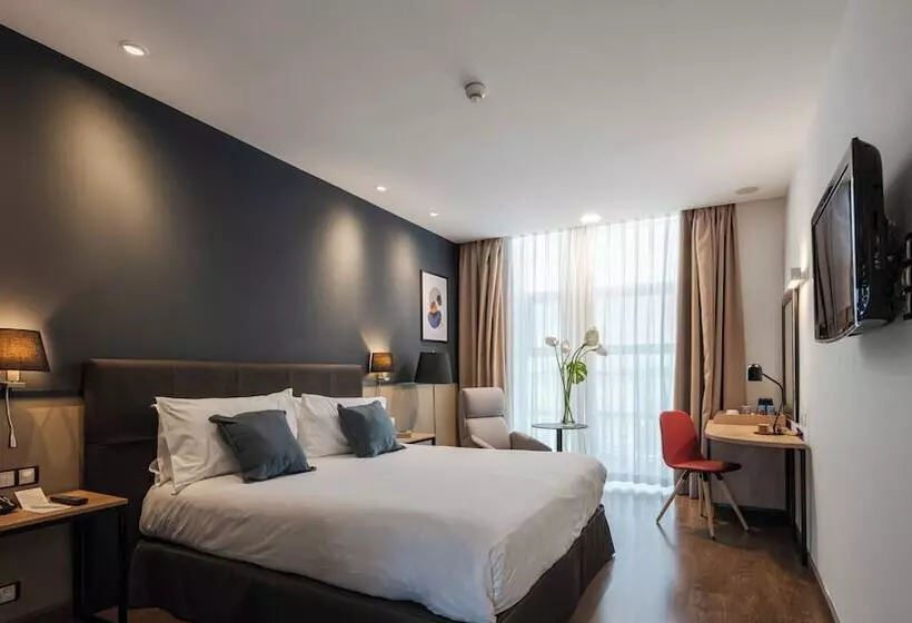 Crowne Plaza Madrid Airport