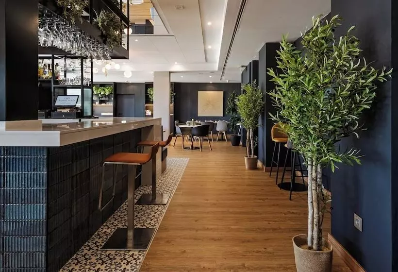 Fotos del hotel Crowne Plaza Madrid Airport:  16