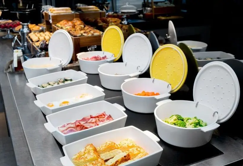 Fotos del hotel Crowne Plaza Madrid Airport:  63