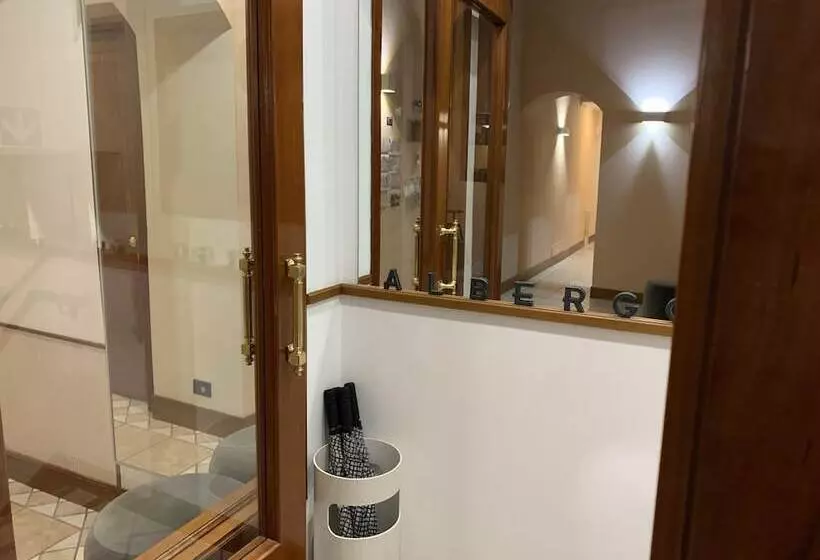 Fotos del hotel Albergo Delle Regioni:  11