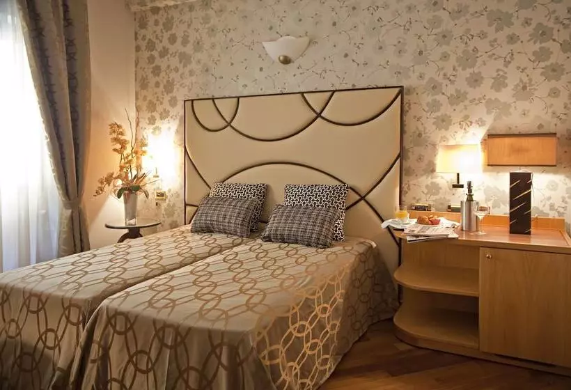 Fotos del hotel Europa:  18