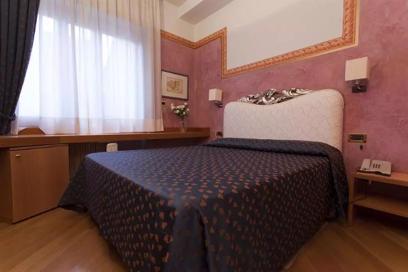 Fotos del hotel Europa:  12