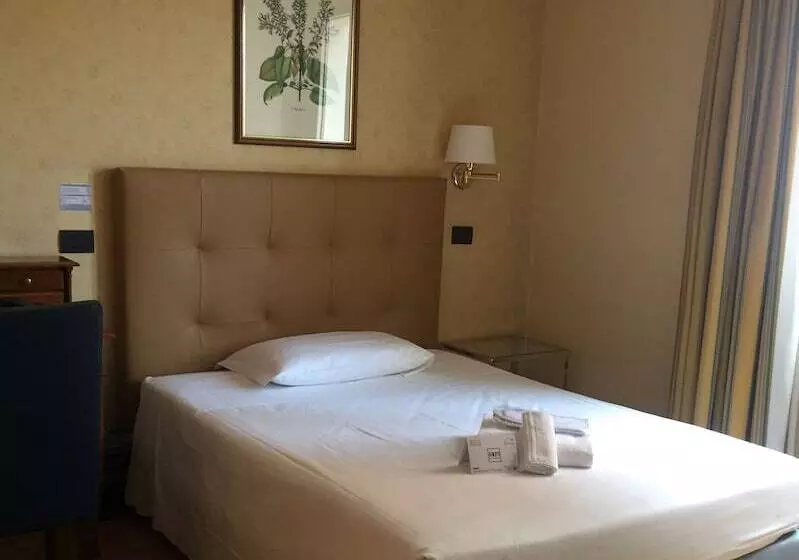 Fotos del hotel Lombardia:  7