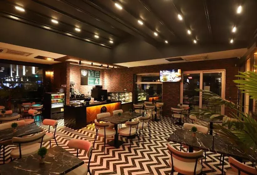 Fotos del hotel Ck Farabi:  23