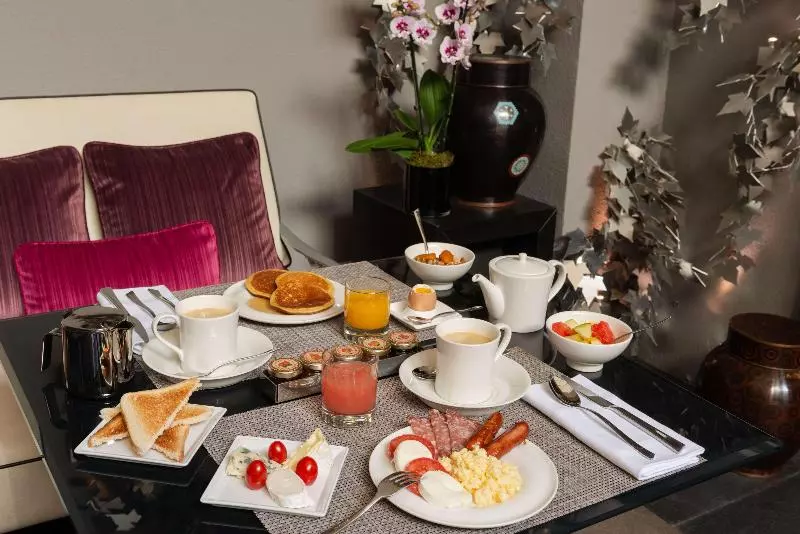 Fotos del hotel Les Jardins De La Villa:  9