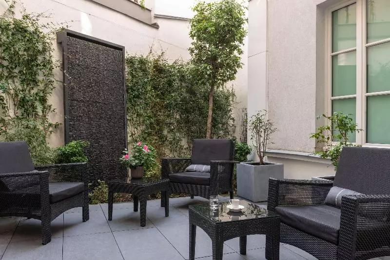 Fotos del hotel Les Jardins De La Villa:  10