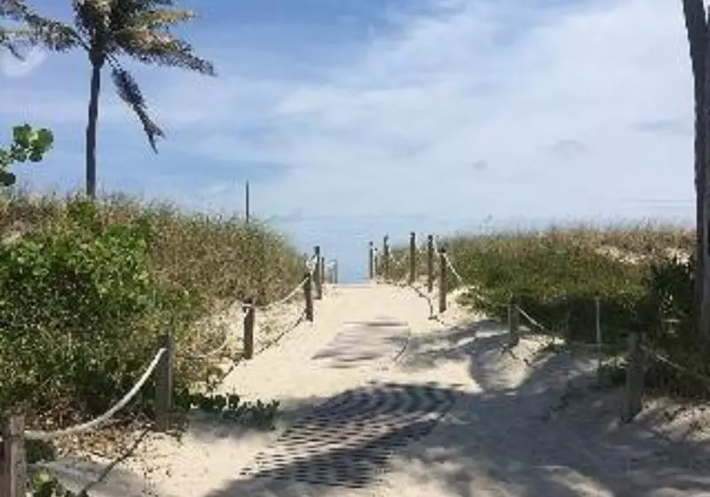 Fotos del hotel Red South Beach:  17