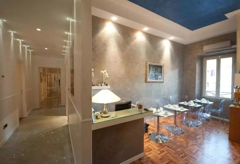 Fotos del hotel Relais Conte Di Cavour De Luxe:  10