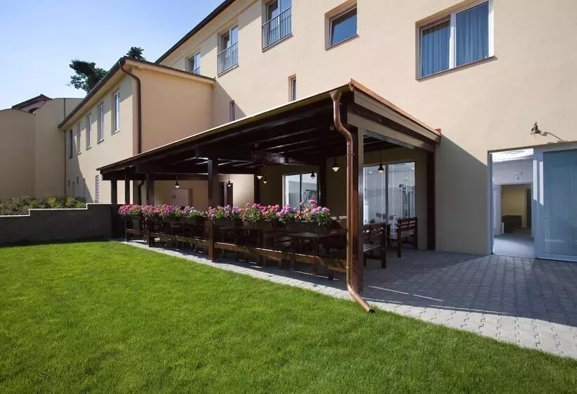 Fotos del hotel Dolce Villa:  5