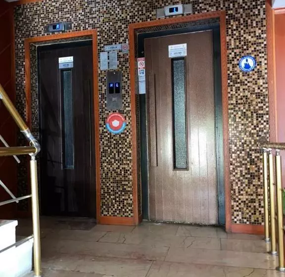 Fotos del hotel Monopol:  13