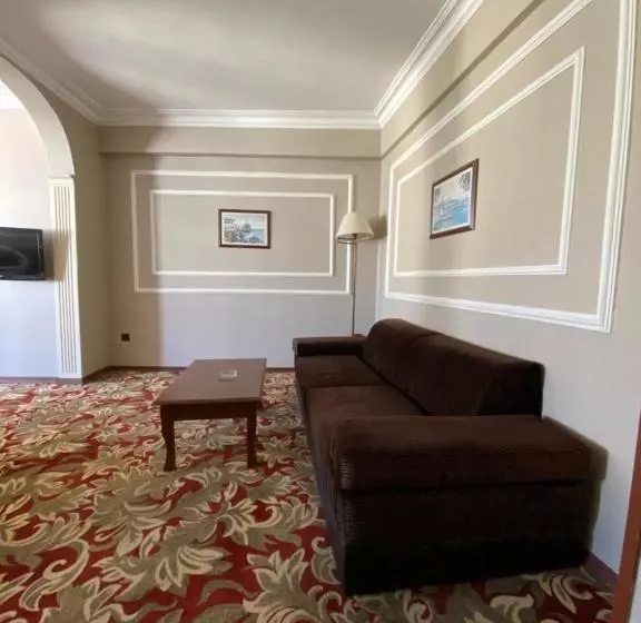 Fotos del hotel Monopol:  8