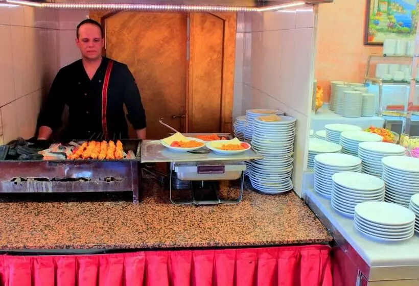 Fotos del hotel Yaztur:  16