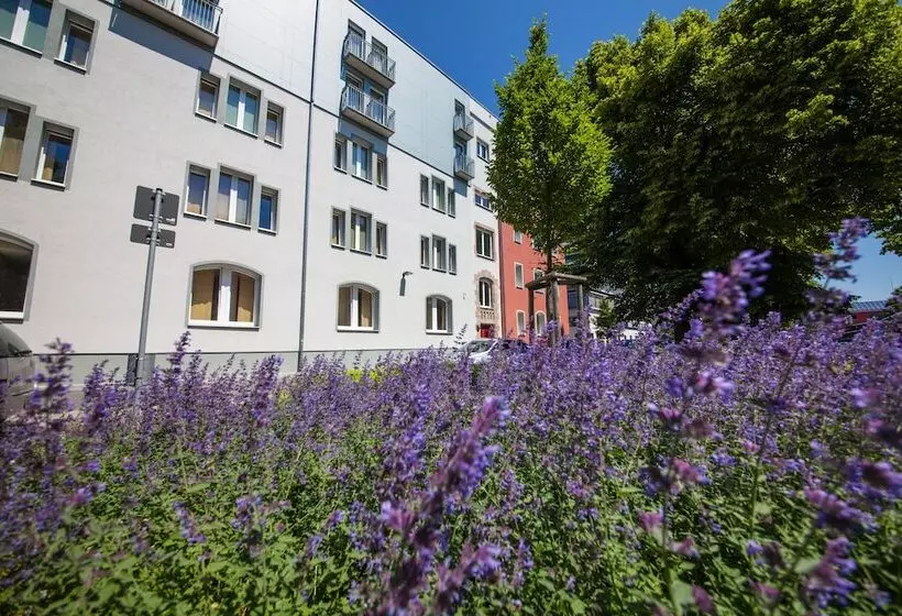 Fotos del hotel Novina Hotel Tillypark:  24