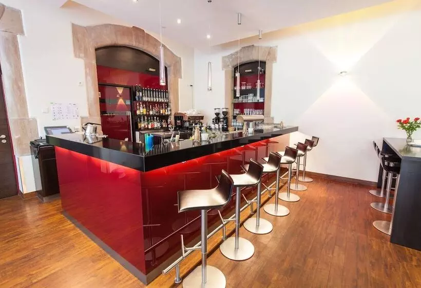 Fotos del hotel Novina Hotel Tillypark:  6