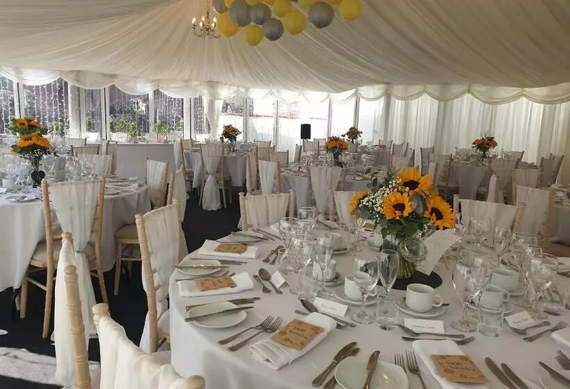 Fotos del hotel Old Post House:  8