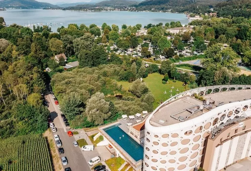 Fotos del hotel Seepark Wörthersee Resort:  21
