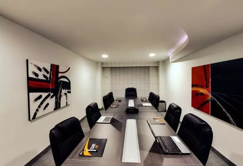 Fotos del hotel Suites 109 Gh Usaquén:  10