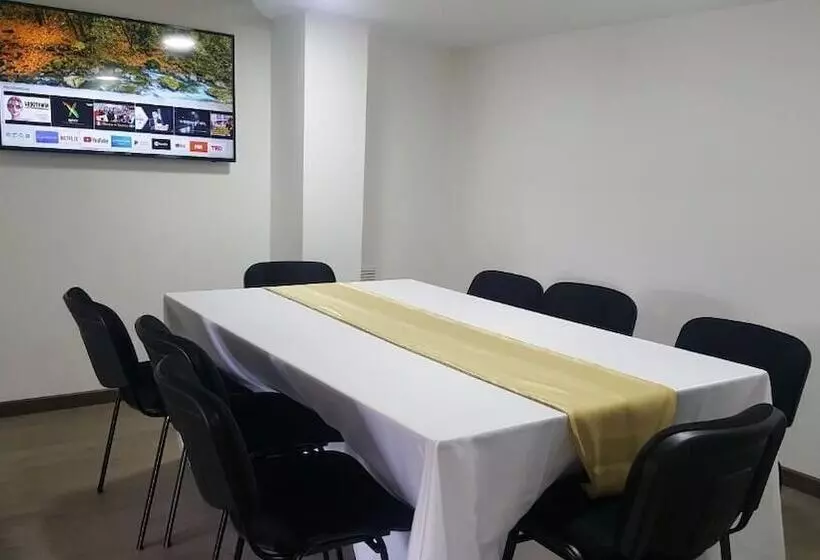Fotos del hotel Suites 109 Gh Usaquén:  4