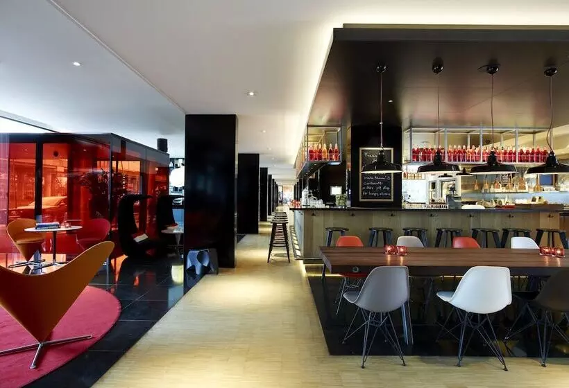 Fotos del hotel Citizenm Schiphol Airport:  6