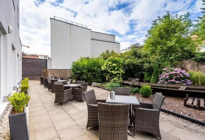 Fotos del hotel Premier Inn Hamburg City Millerntor:  7