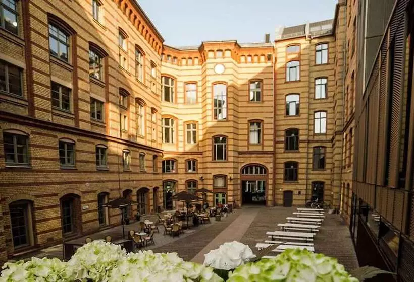 The Weinmeister Berlin-mitte – Adults Only