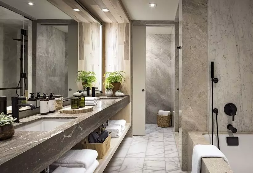 Fotos del hotel 1 Hotel Toronto:  5