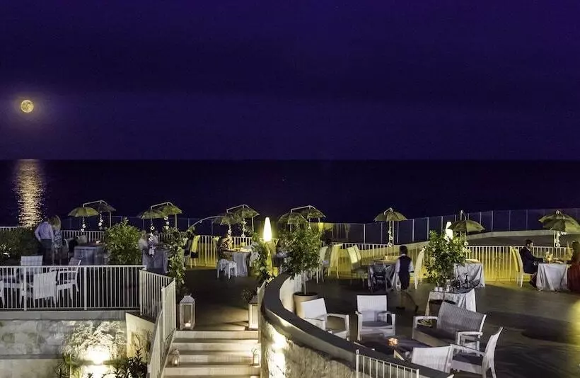 Fotos del hotel Forte Village Resort  Il Castello:  17