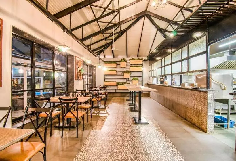 Fotos del hotel Sadanand:  6