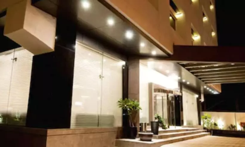 Fotos del hotel Suba International:  8