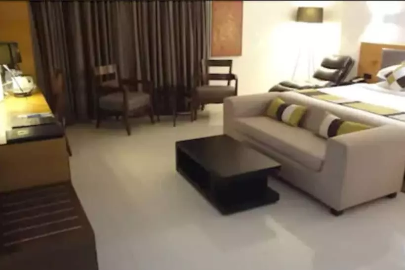 Fotos del hotel Suba International:  19