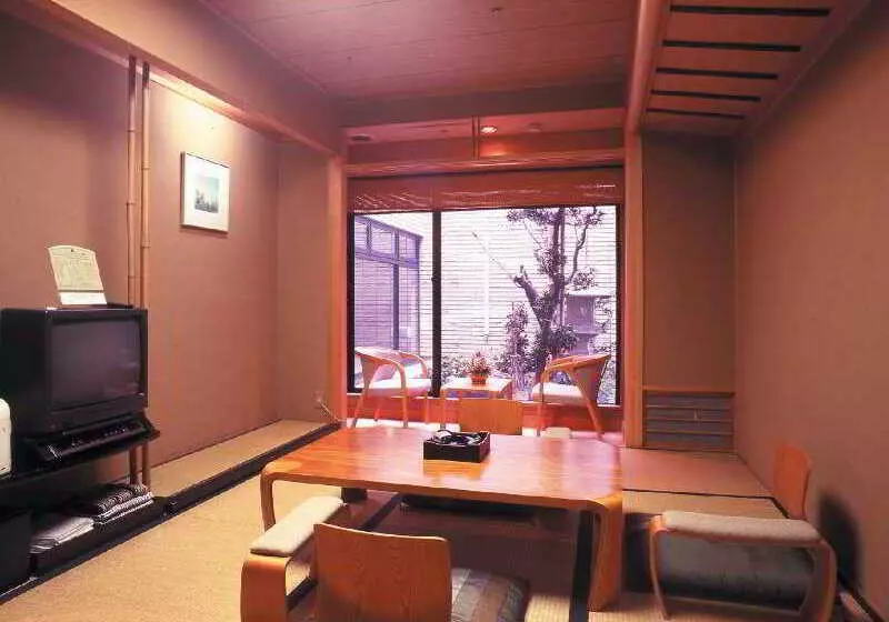 Fotos del hotel Kanazawa Hakuchoro  Sanraku:  5