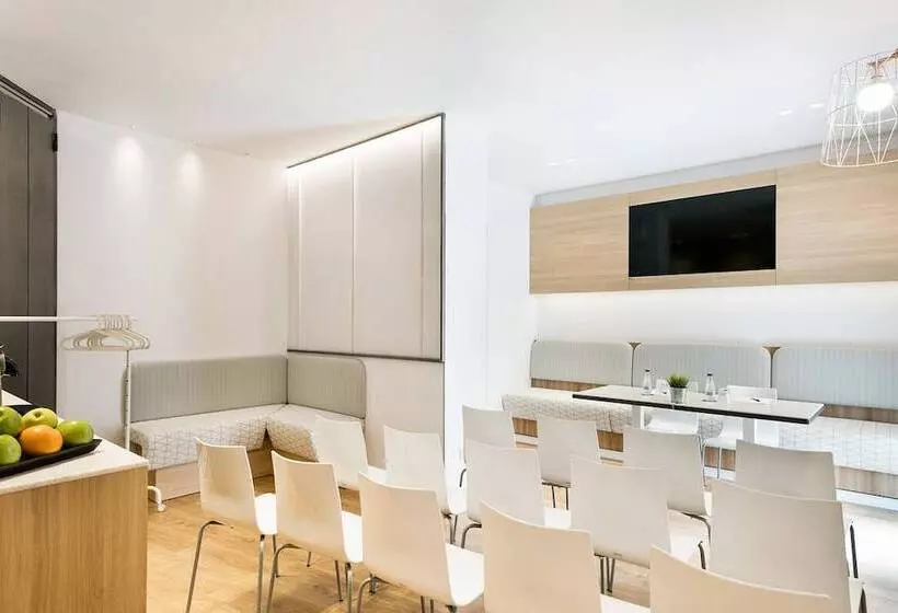 Fotos del hotel Laumon:  11