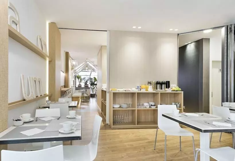 Fotos del hotel Laumon:  9