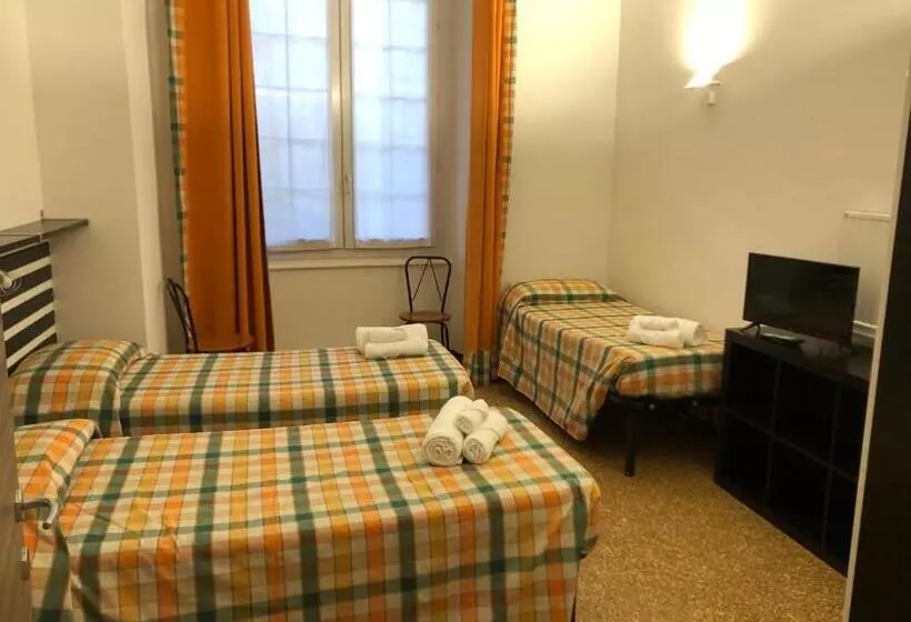 Fotos del hotel Cairoli:  23