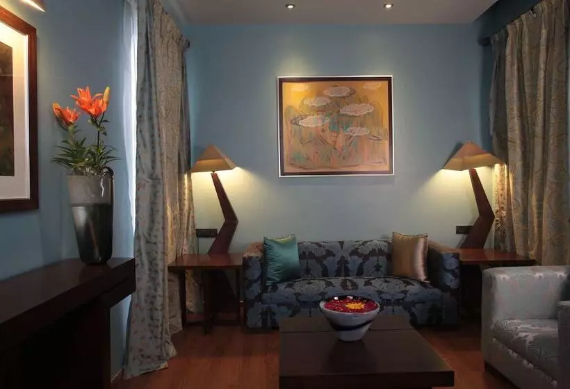 Fotos del hotel Justa Mg Road  :  25