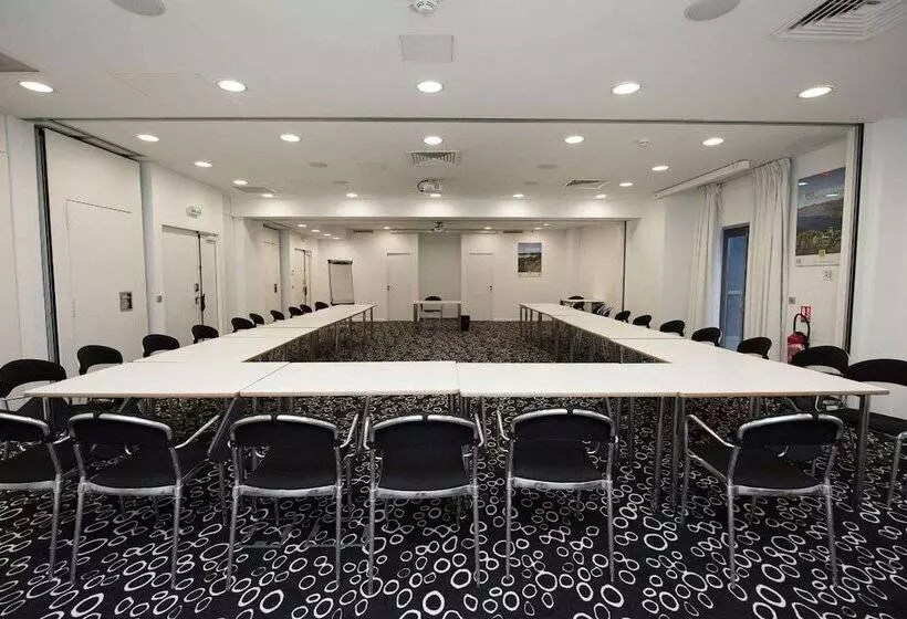 Fotos del hotel Kyriad Prestige Perpignan Centre Del Mon:  3