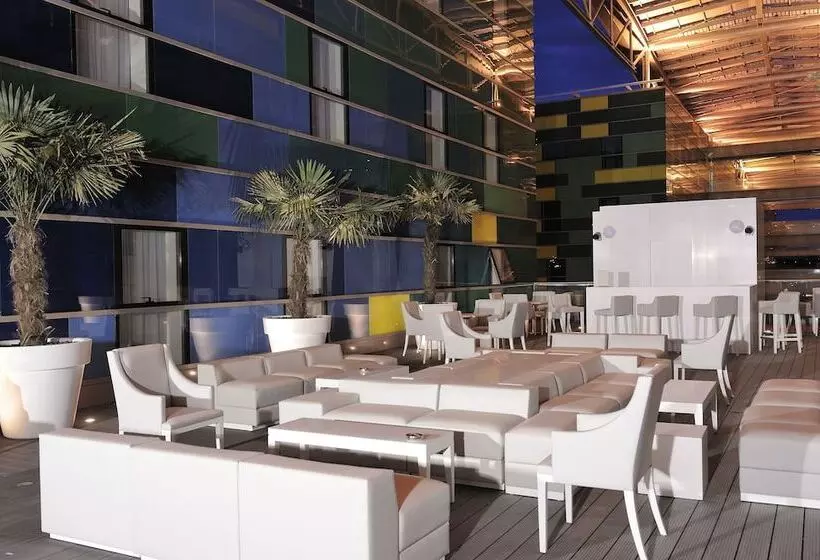 Fotos del hotel Kyriad Prestige Perpignan Centre Del Mon:  12