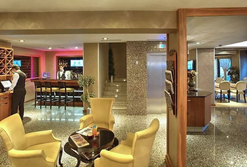 Fotos del hotel Momento  Special Category:  11