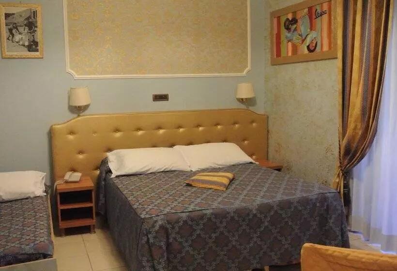 Fotos del hotel Assisi:  2