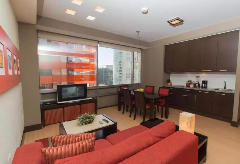 Fotos del hotel Hausuites:  7