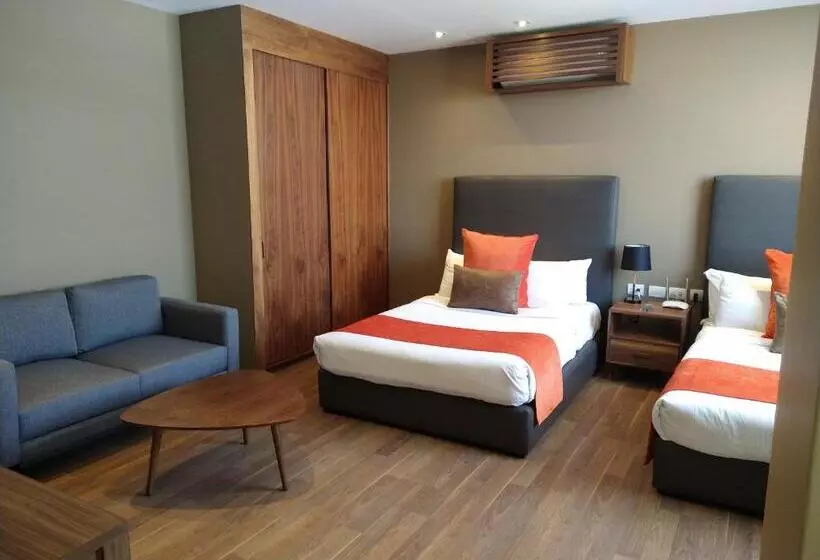 Fotos del hotel Hausuites:  15