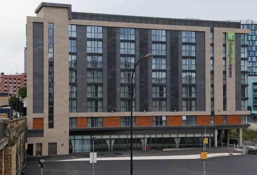 Holiday Inn Express Sheffield City Centre, An Ihg
