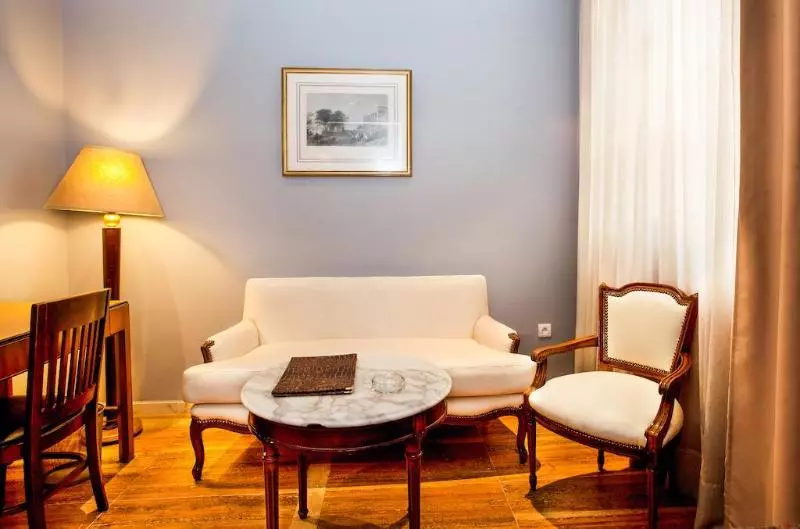 Fotos del hotel Les Saisons:  25